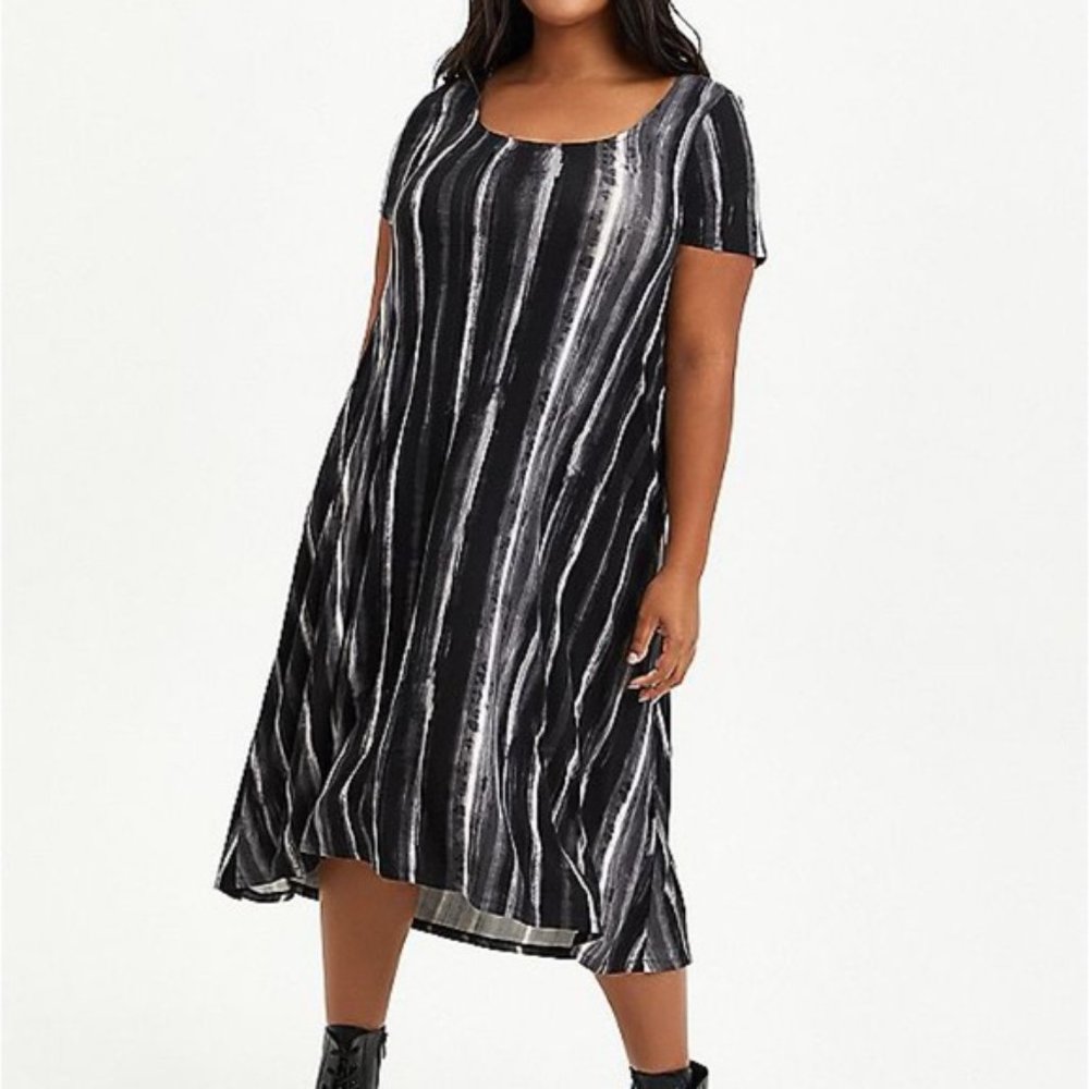 Torrid supersoft black stripe high low dress 00 Like New!